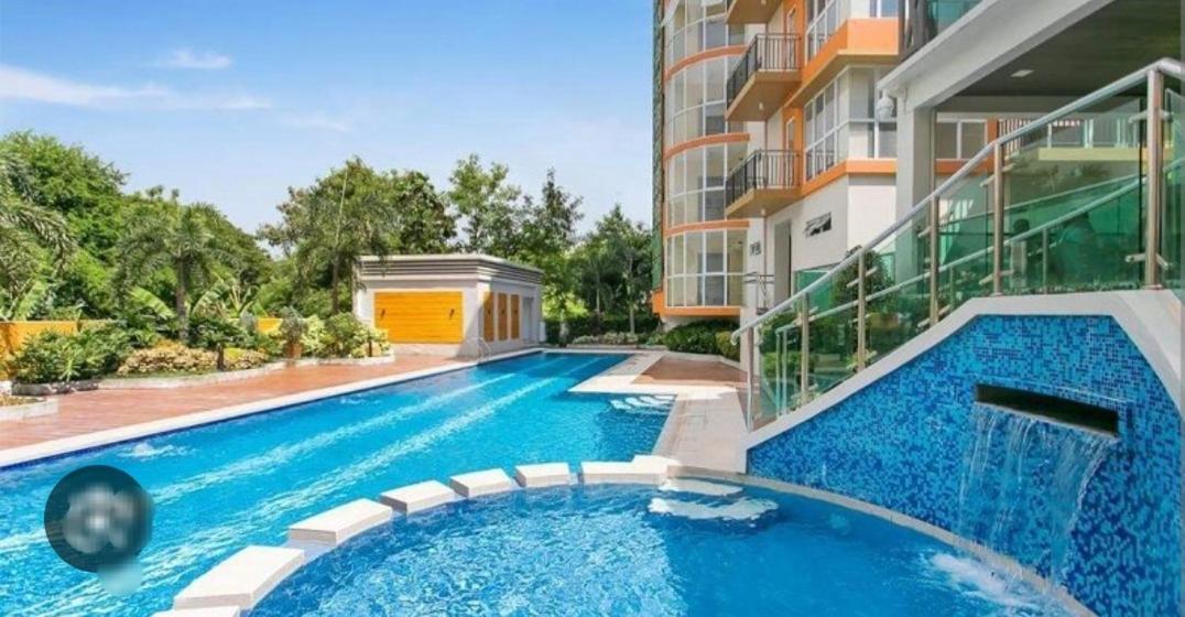 The Lancris Residences, 2 Bedrooms, 1 Bathroom, Living-Room, Kitchen & Pool Is Free Paranaque City Esterno foto