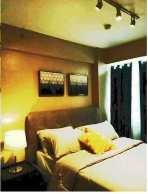 The Lancris Residences, 2 Bedrooms, 1 Bathroom, Living-Room, Kitchen & Pool Is Free Paranaque City Esterno foto