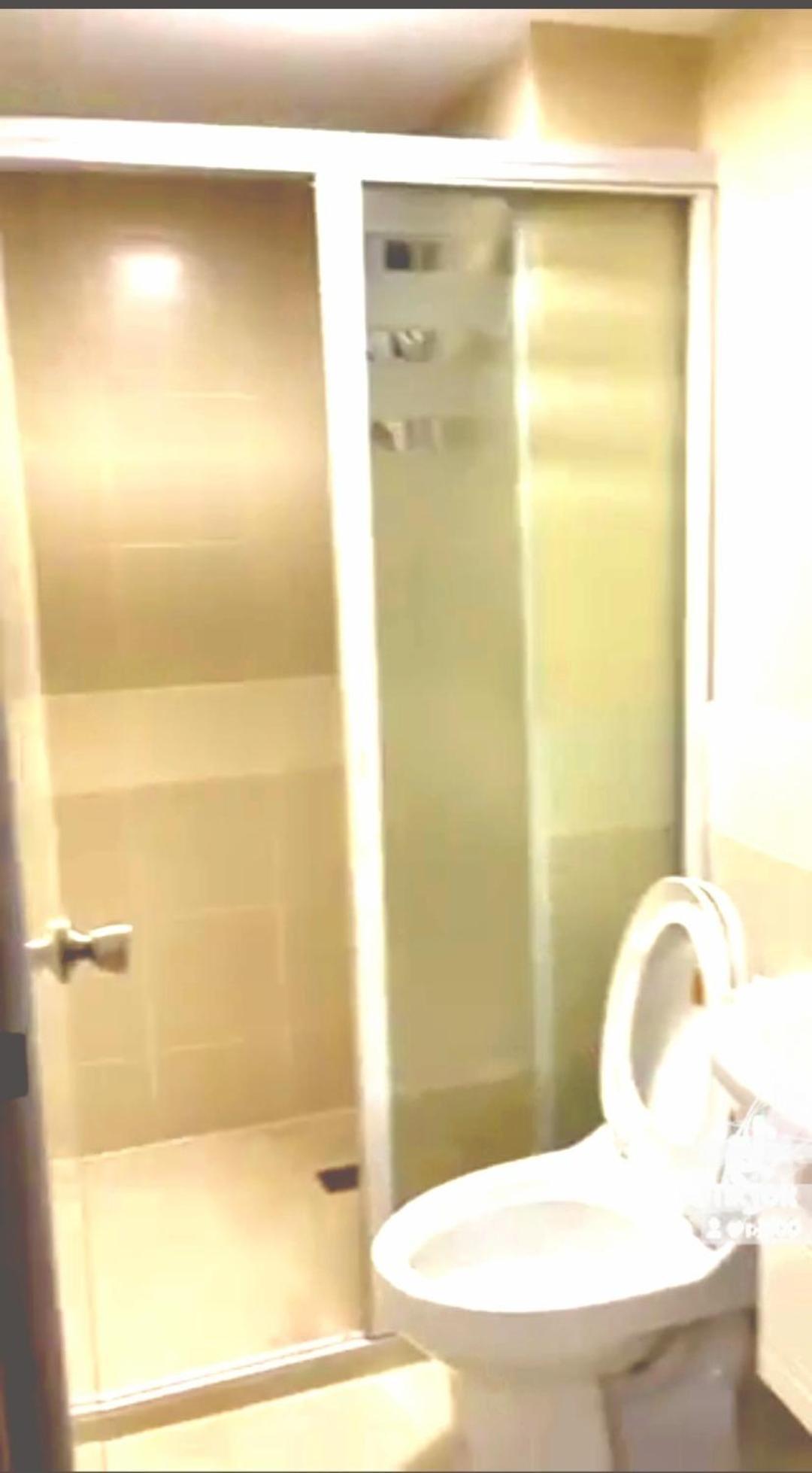 The Lancris Residences, 2 Bedrooms, 1 Bathroom, Living-Room, Kitchen & Pool Is Free Paranaque City Esterno foto